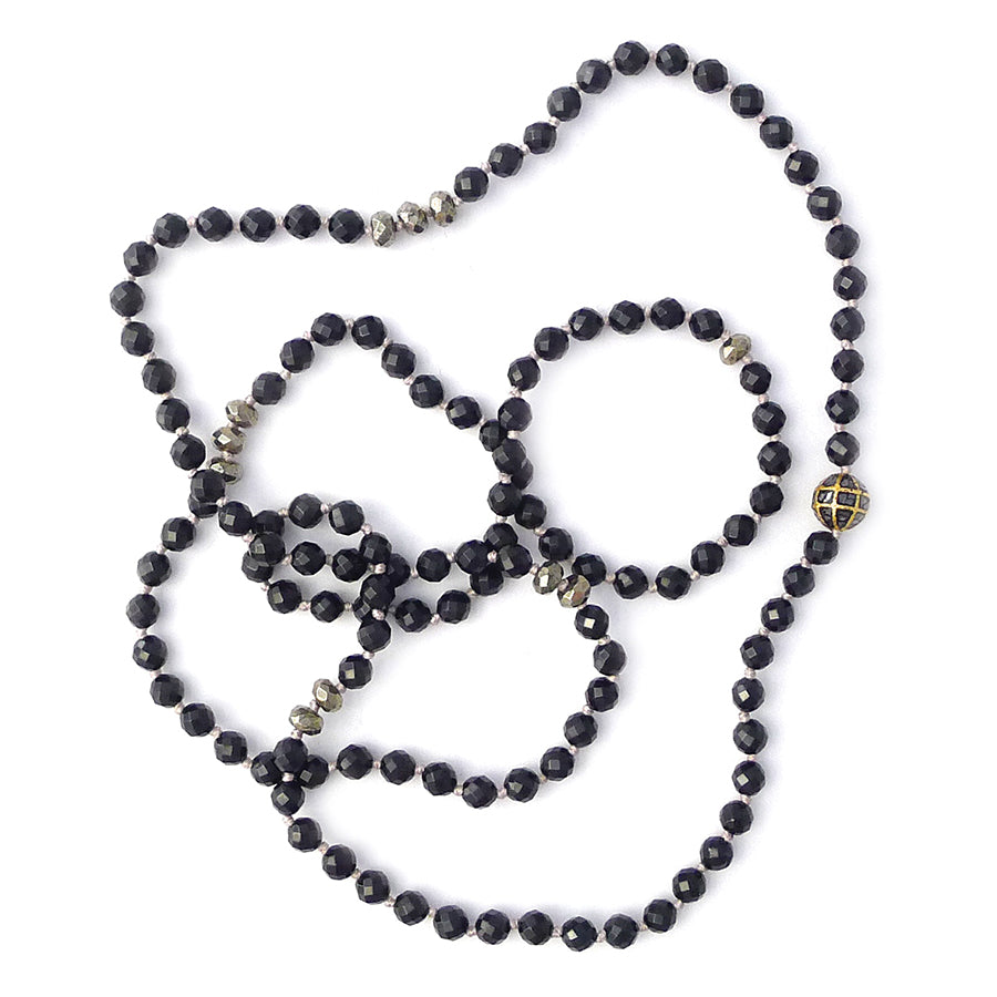 knotted spinel & black diamond ball