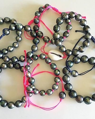 knotted nylon tahitian pearl bracelet