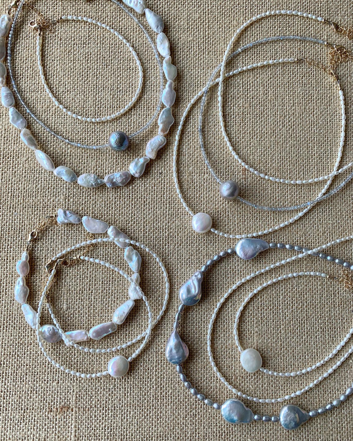 white rice pearls & coin pearl choker