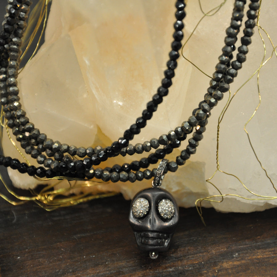 pyrite/spinel & diamond skull